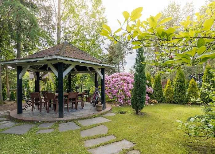 White & Black Chalet *